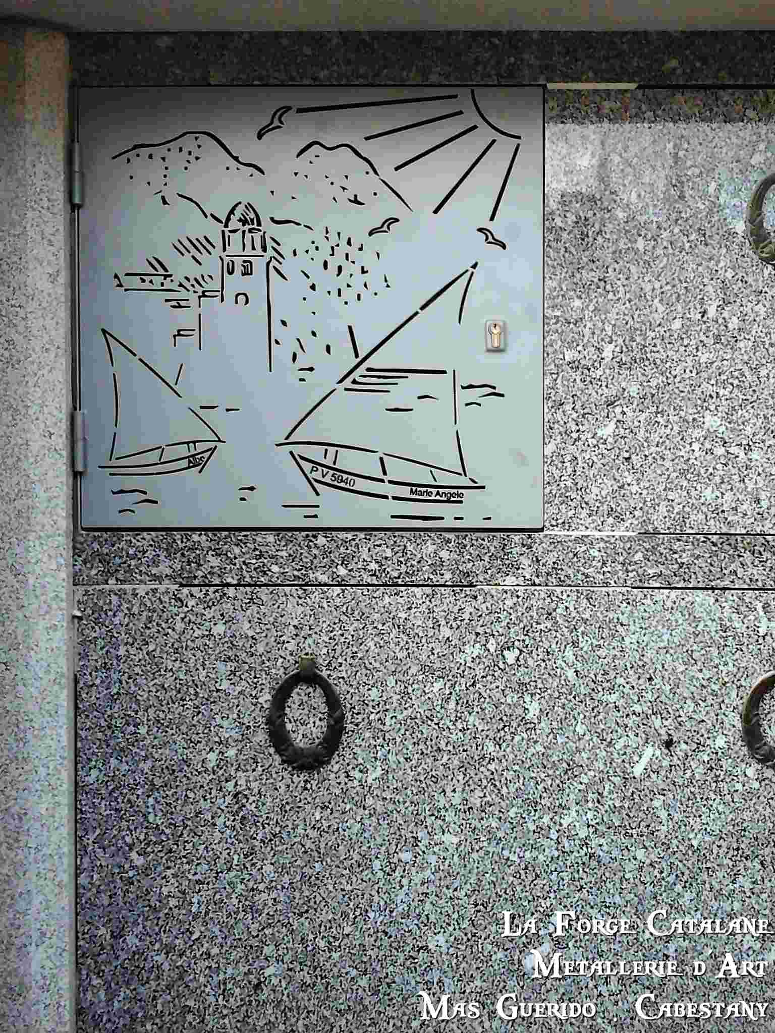 decoupe laser porte caveau Collioure fer forge catalane.jpg